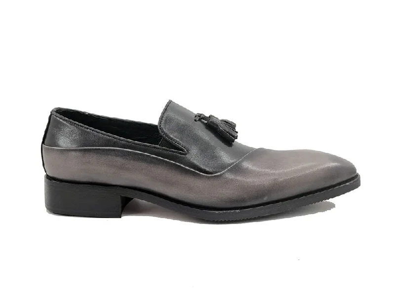 Sleek Athletic Sneakers Two Tone Tassel Loafer
