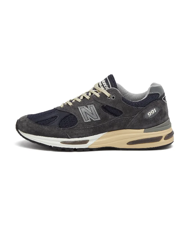 Street Style Sneakers Made in U.K. 991v2 - Dark Gull Grey