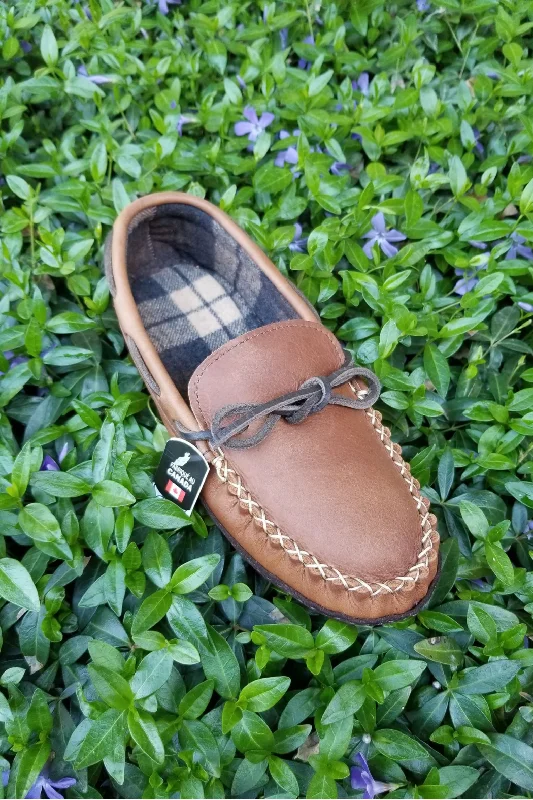 Classic Sport Sneakers Wakonsun Rubber Sole Moccasin