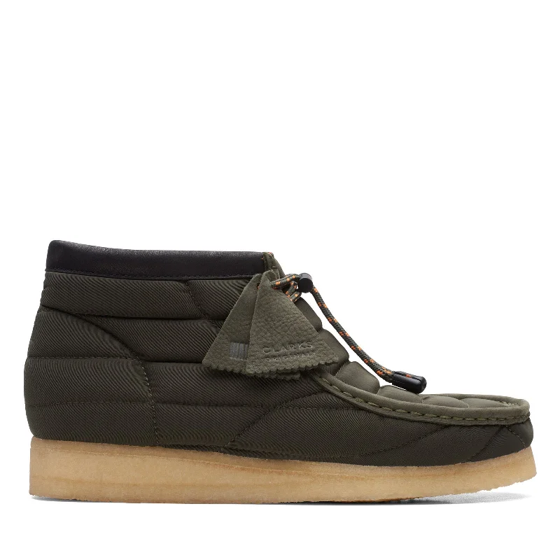 Sporty Everyday Shoes Clarks Wallabee Boot 26168800 Mens Green Canvas Lace Up Chukkas Boots Sporty Everyday Shoes Clarks Wallabee Boot 26168800 Mens Green Canvas Lace Up Chukkas Boots