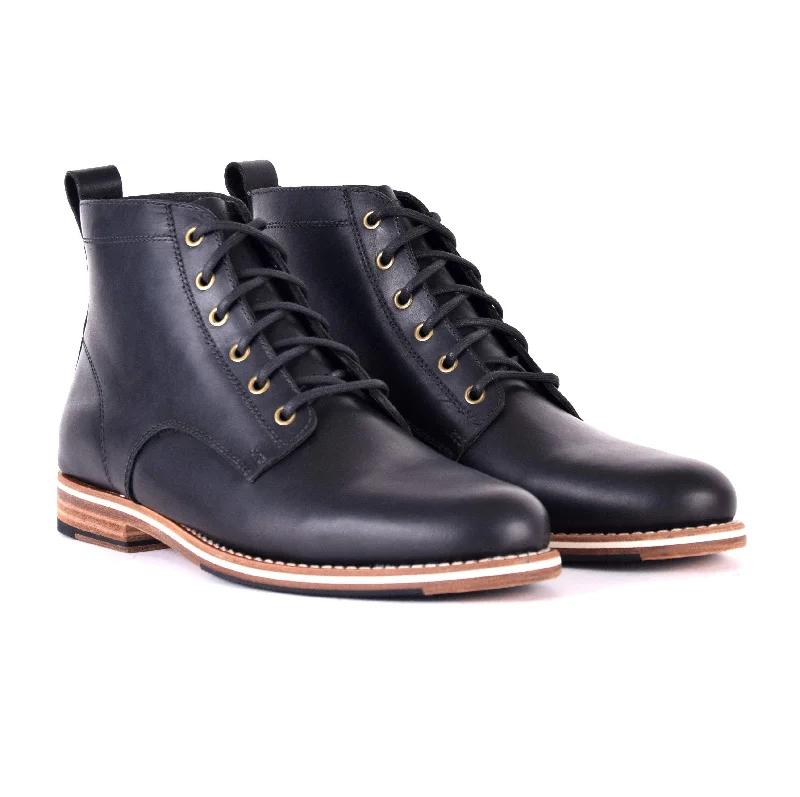 Plush Walking Shoes The Zind Black