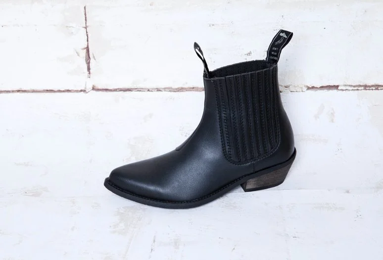 Budget Running Shoes Duke Boot in Black from Good Guys